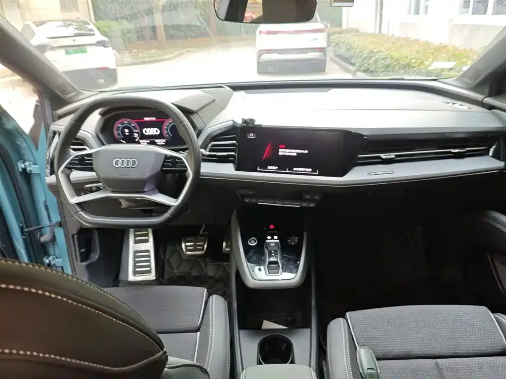 Audi Q5 e-tron 2023 из CN, фото 10