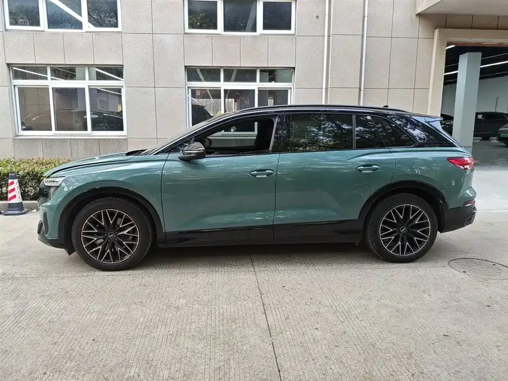 Audi Q5 e-tron 2023 из CN, фото 5