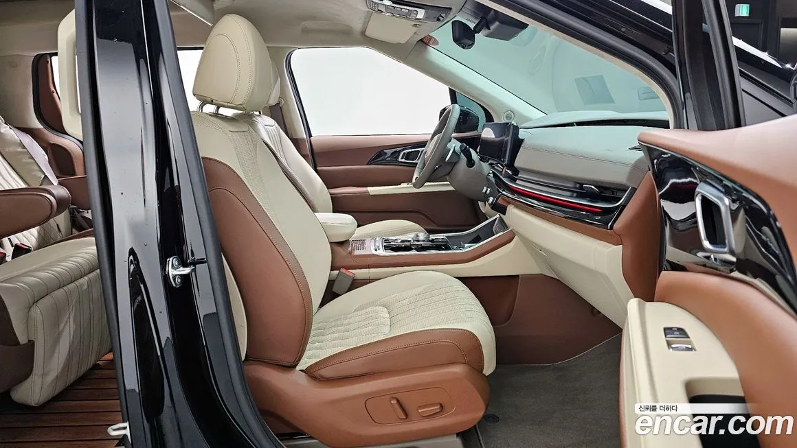 Kia Carnival — фото 10
