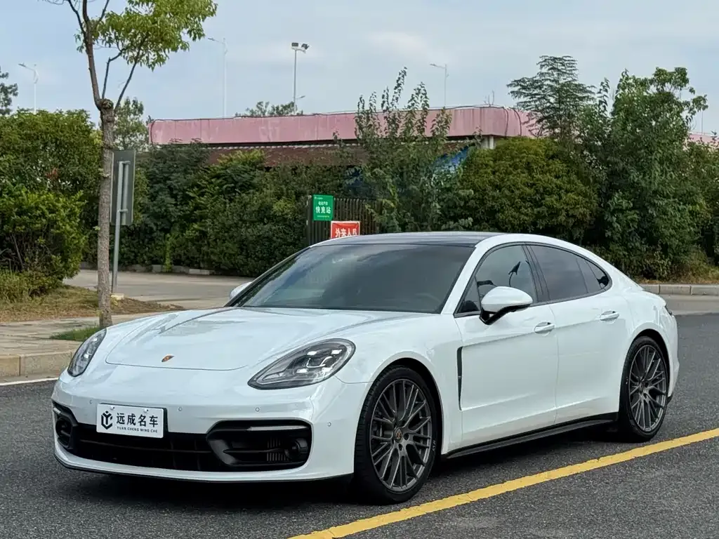 Porsche Panamera 2023 из CN, фото 1