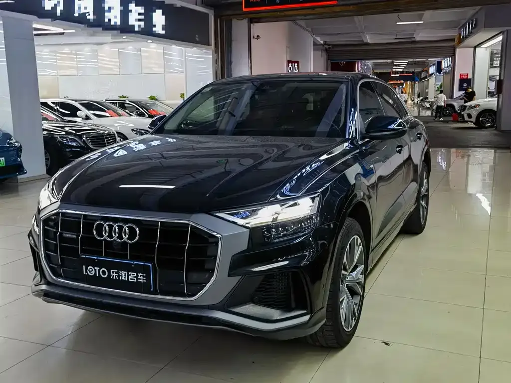 Audi Q8 2021 из CN, фото 1