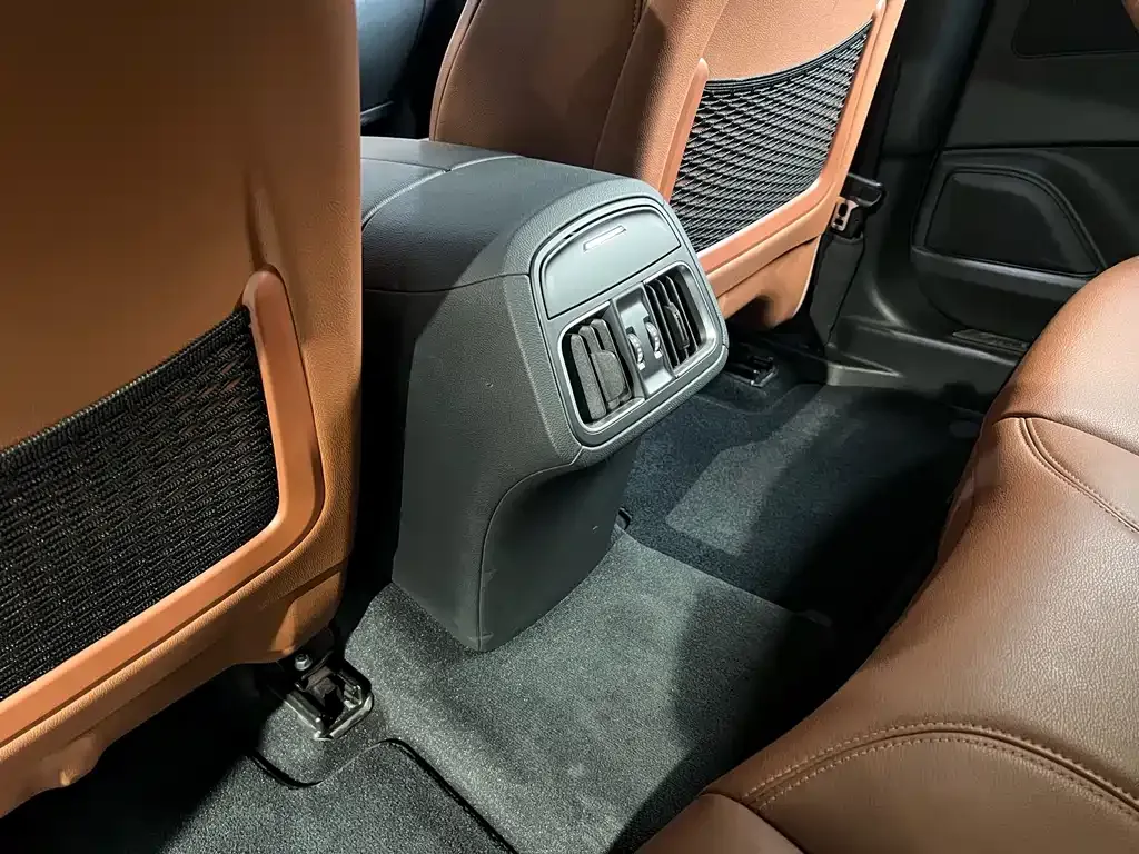 Maserati Levante 2021 из CN, фото 8