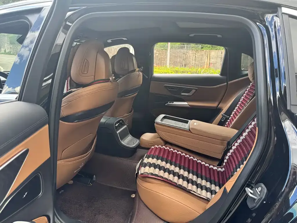 Mercedes-Benz E-Class 2024 из CN, фото 4