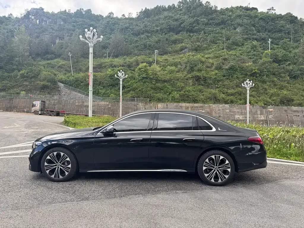 Mercedes-Benz E-Class 2024 из CN, фото 5