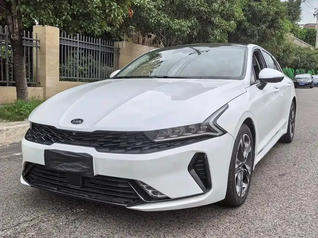 Kia K5 2022 из CN, фото 1