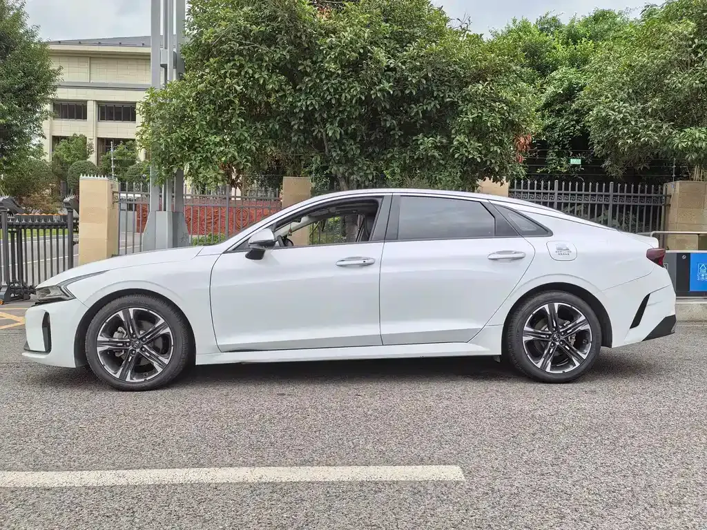 Kia K5 2022 из CN, фото 4