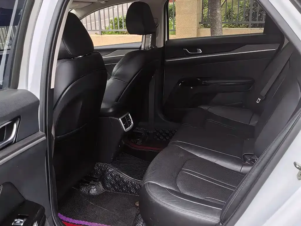 Kia K5 2022 из CN, фото 9