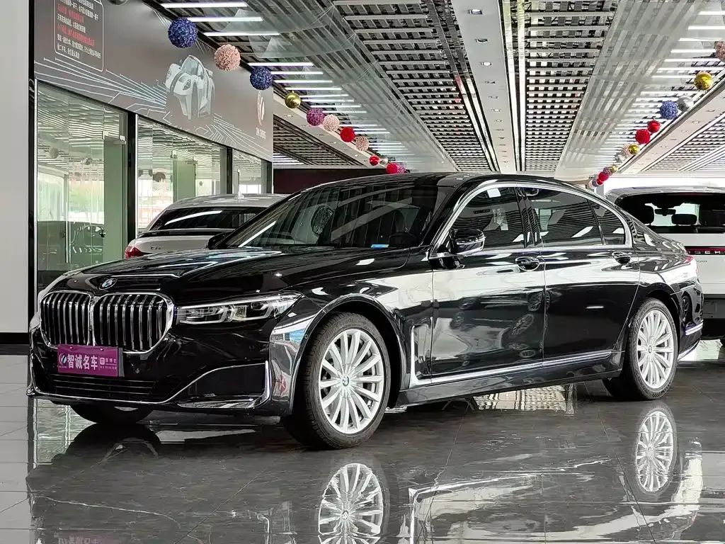 BMW 7 Series 2021 из CN, фото 1