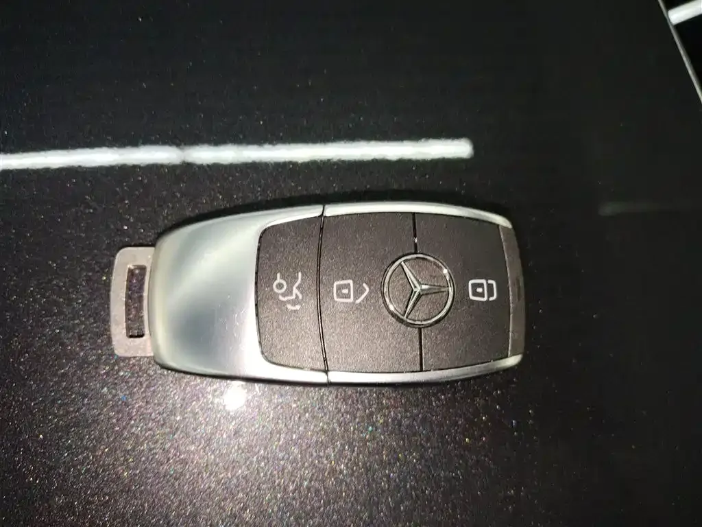 Mercedes-Benz GLC 2023 из CN, фото 9