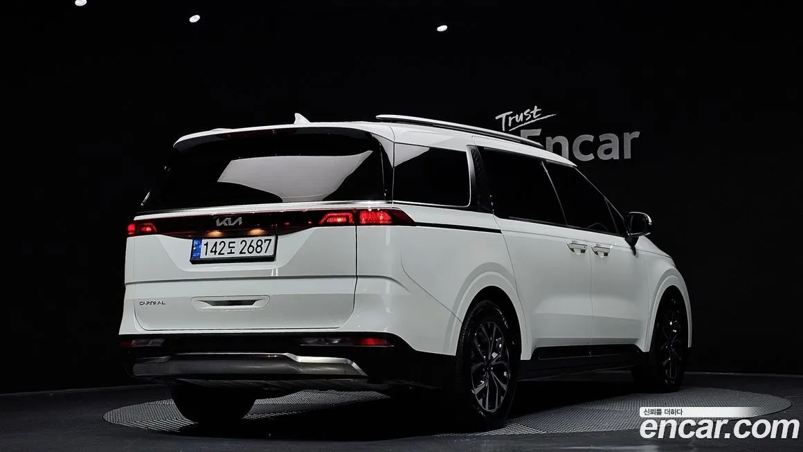 Kia Carnival 2023 из KR, фото 2