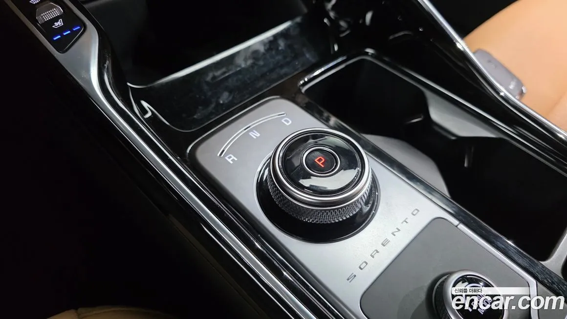 Kia Sorento — фото 9