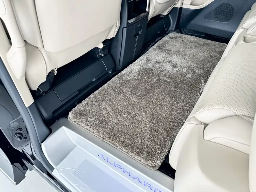 Toyota Alphard 2024 из CN, фото 10