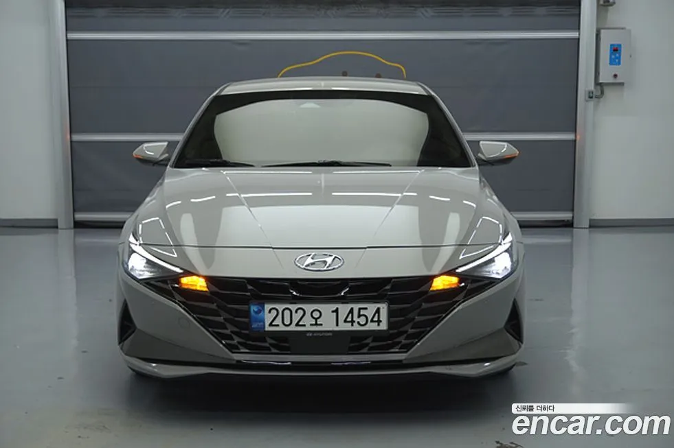 Hyundai AVANTE 2023 из KR, фото 2