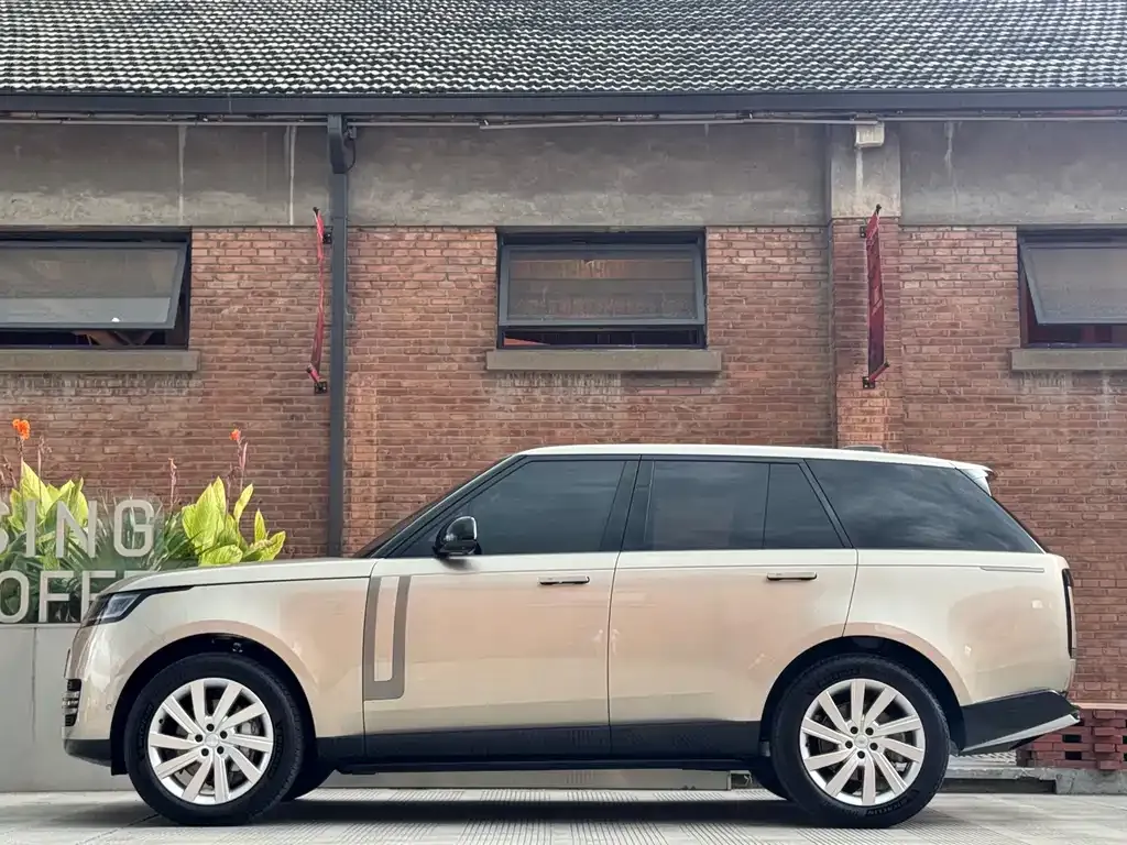 Land Rover Range Rover 2025 из CN, фото 7