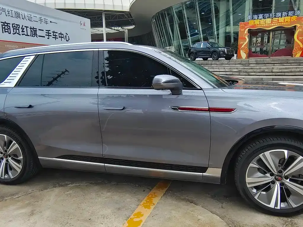 Hongqi E-HS9 — фото 3