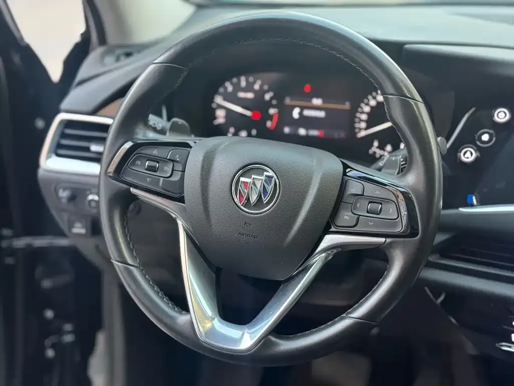 Buick Enclave — фото 8