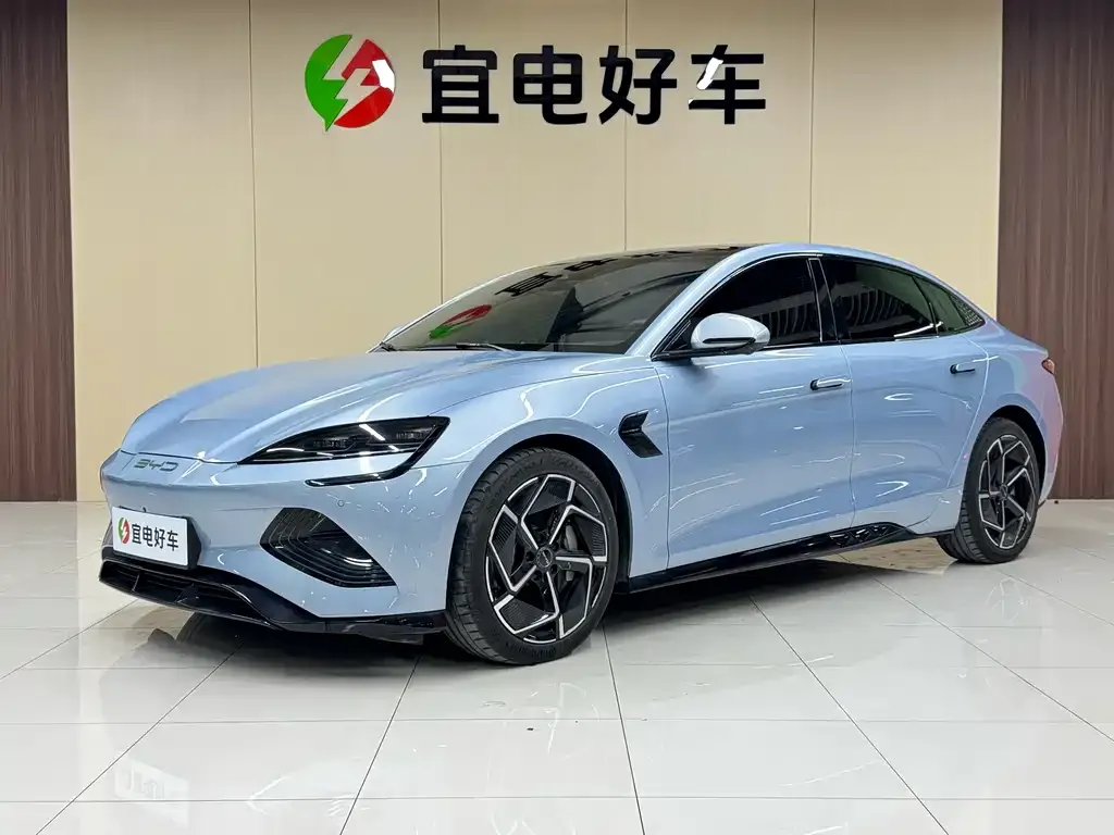 BYD Seal — фото 1