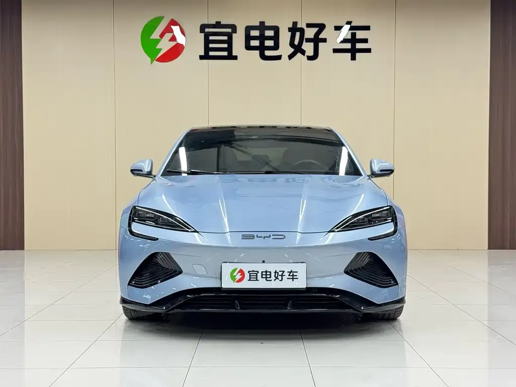 BYD Seal — фото 2