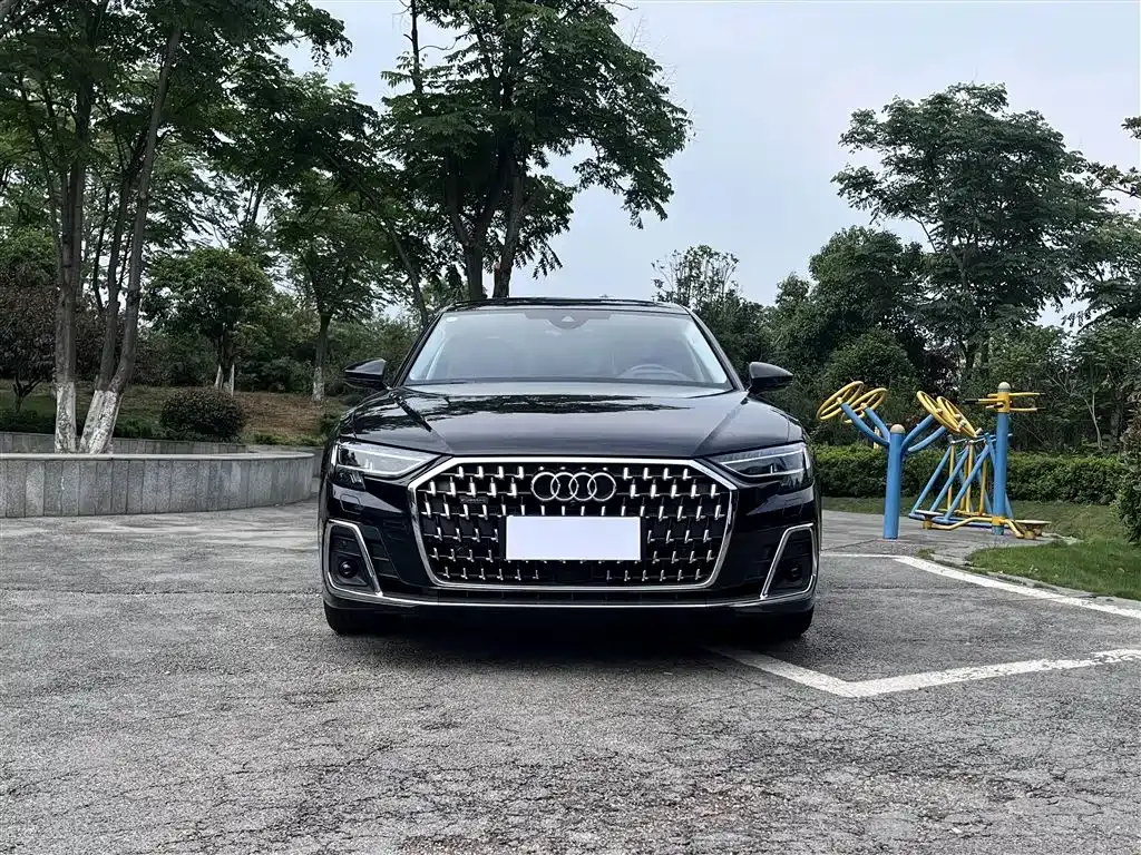 Audi A8 2023 из CN, фото 1