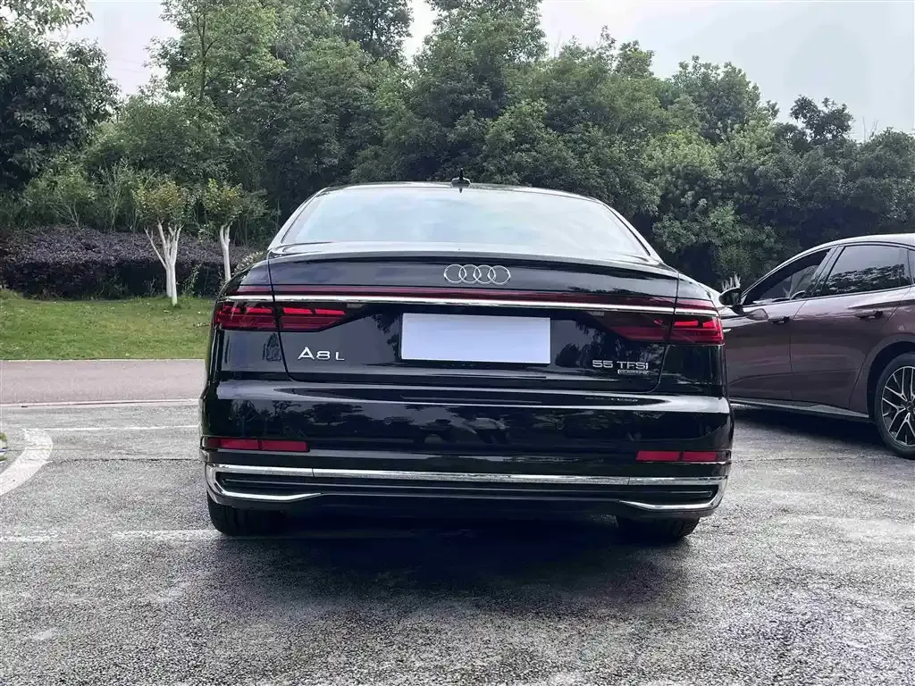 Audi A8 2023 из CN, фото 10