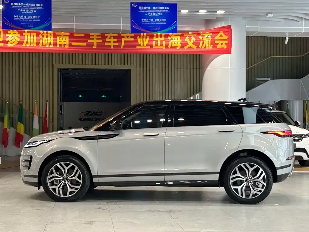 Land Rover Evoque — фото 6