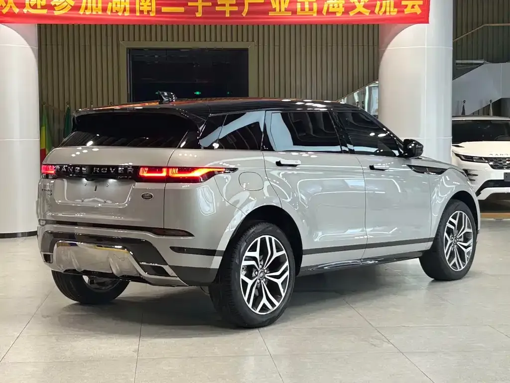 Land Rover Evoque — фото 9