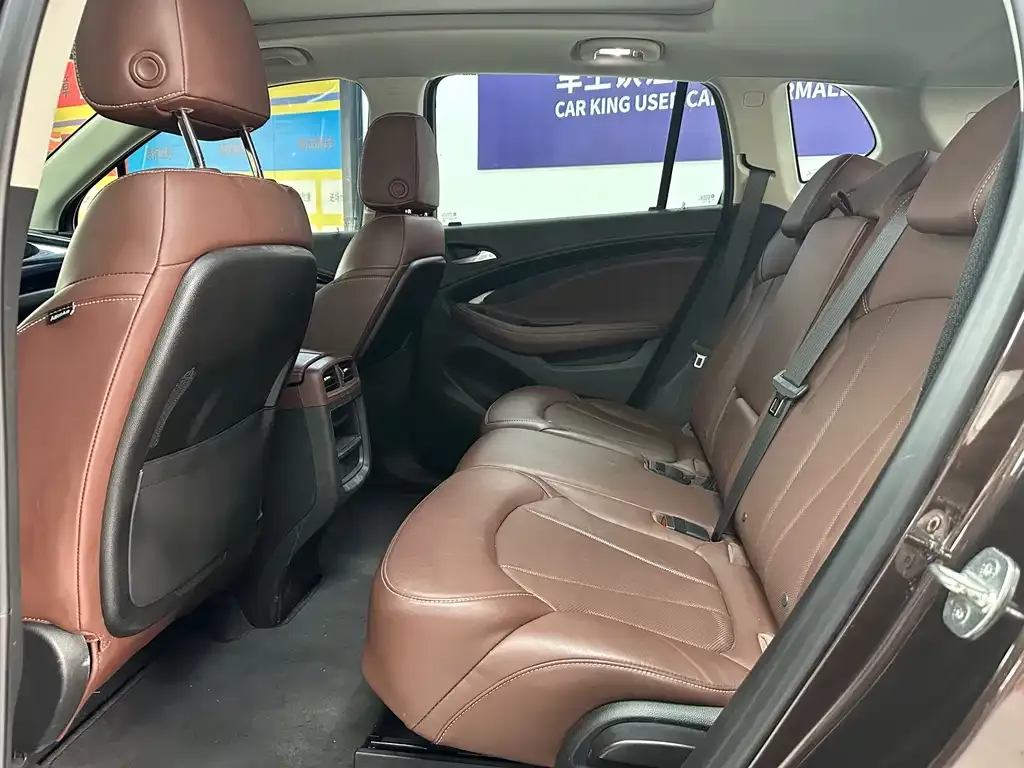 Buick Envision Plus — фото 4