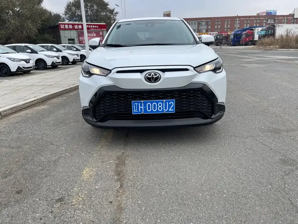 Toyota Frontlander 2023 из CN, фото 3