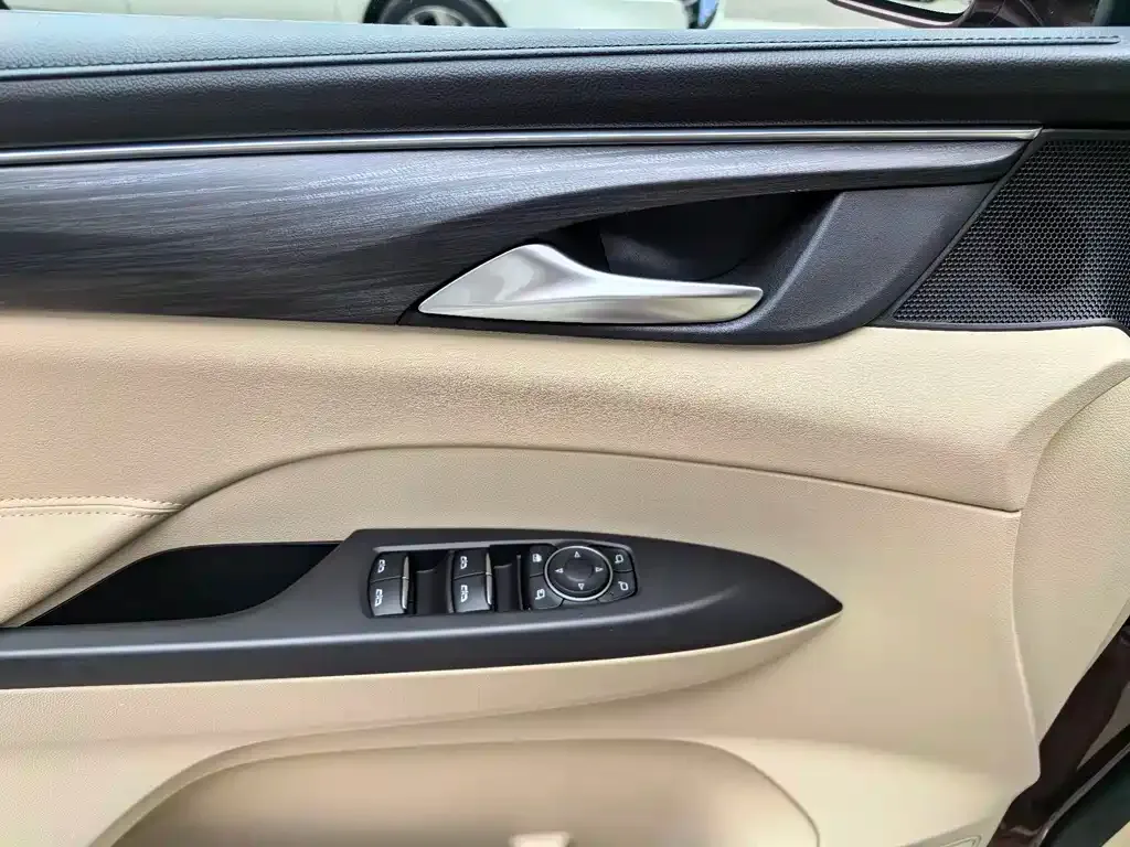 Buick GL8 2022 из CN, фото 10