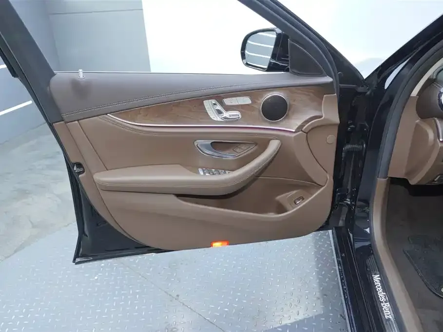 [object Object] E-Class 2021 из CN, фото 10