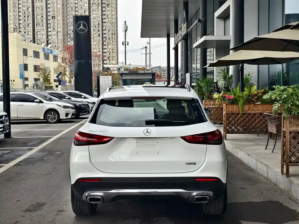 Mercedes-Benz GLA — фото 7