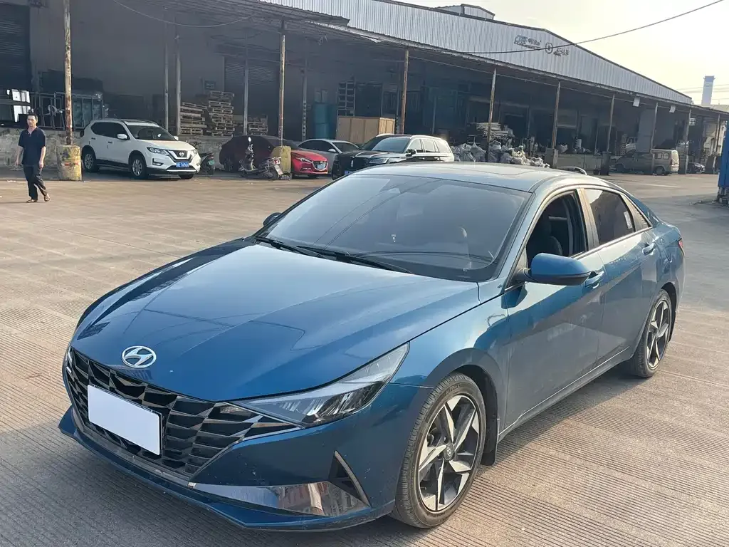 Hyundai Elantra 2022 из CN, фото 1