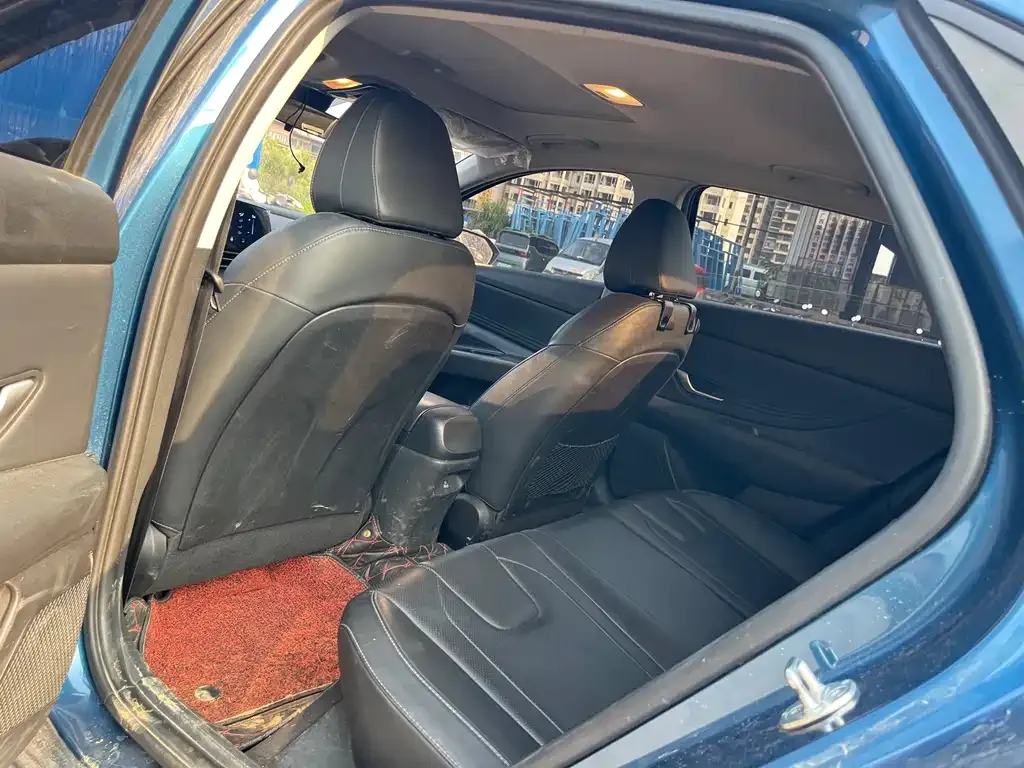 Hyundai Elantra 2022 из CN, фото 7