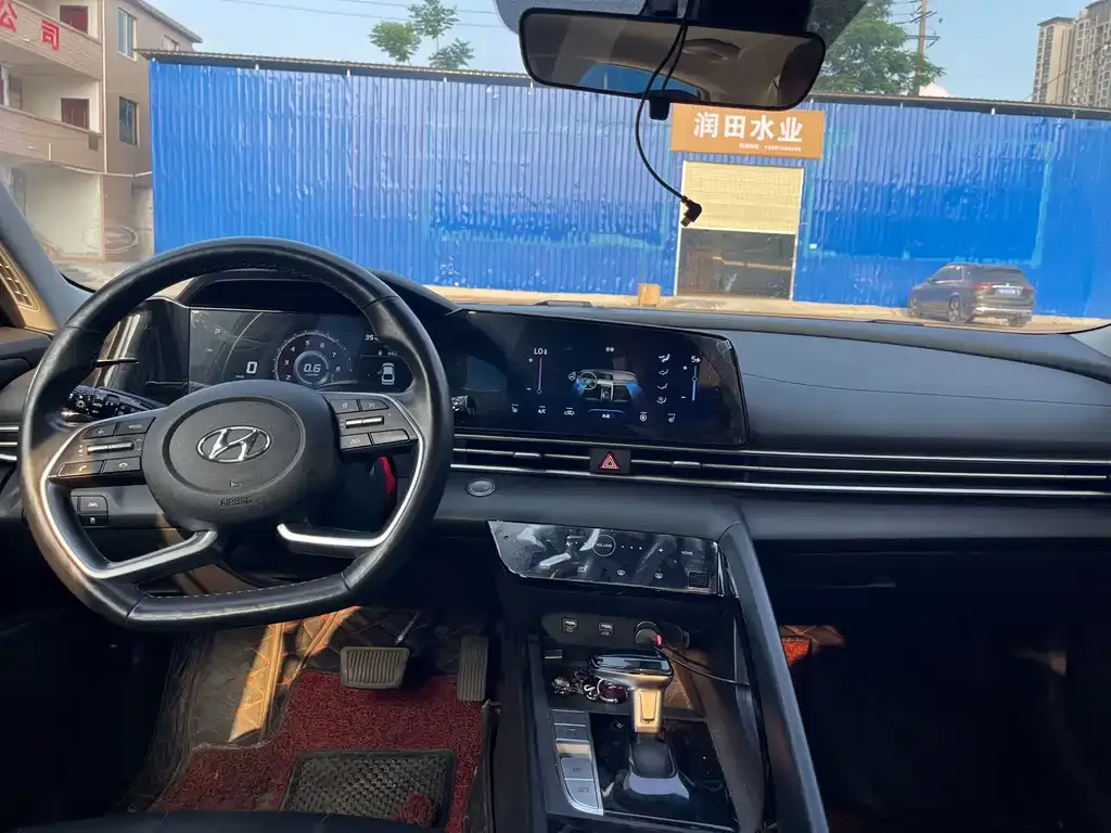 Hyundai Elantra 2022 из CN, фото 8
