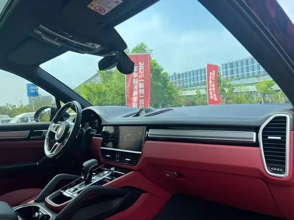 Porsche Cayenne 2023 из CN, фото 4