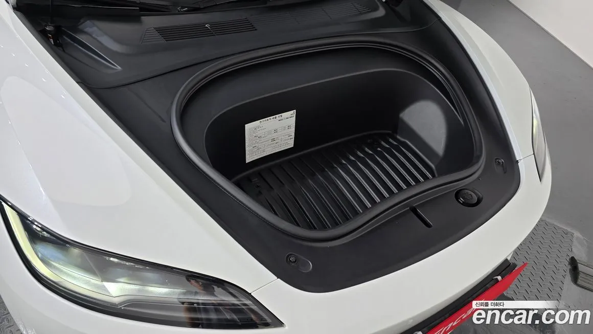 Tesla Model 3 2024 из KR, фото 6