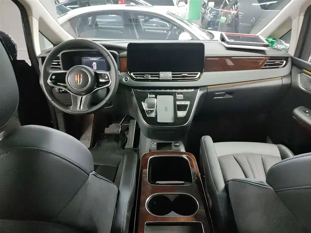 Hongqi HQ9 2023 из CN, фото 10
