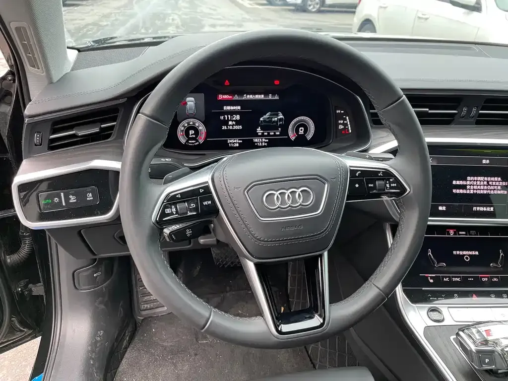 Audi A6L — фото 10