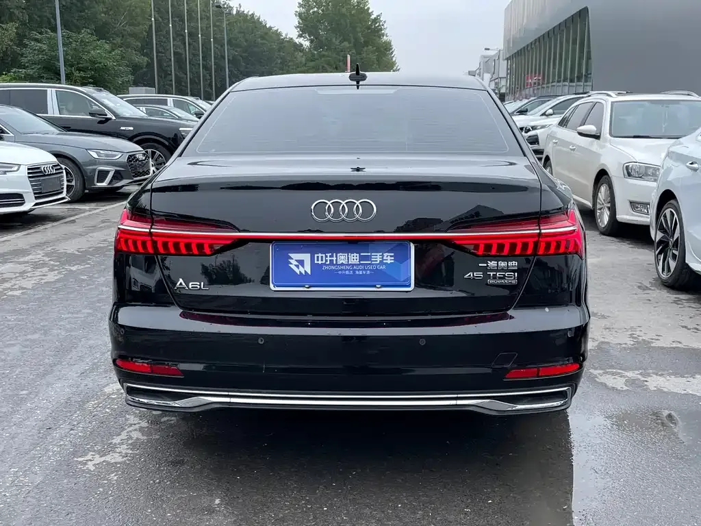 Audi A6L — фото 5