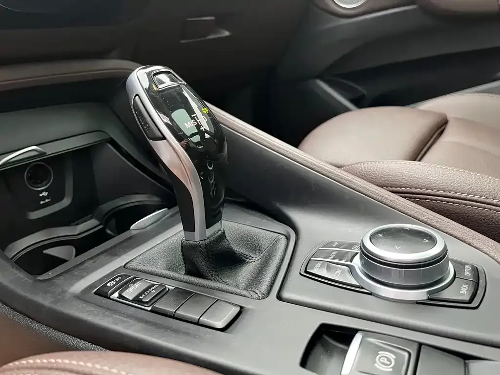 BMW X1 2021 из CN, фото 10