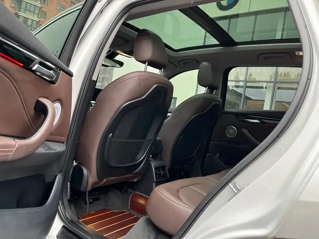 BMW X1 2021 из CN, фото 7