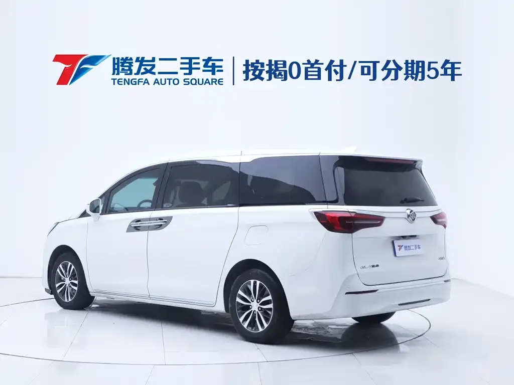 Buick GL8 2024 из CN, фото 3