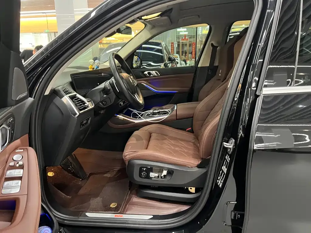 BMW X7 2023 из CN, фото 2