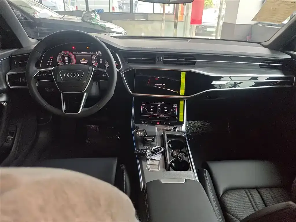 Audi A6L 2025 из CN, фото 10