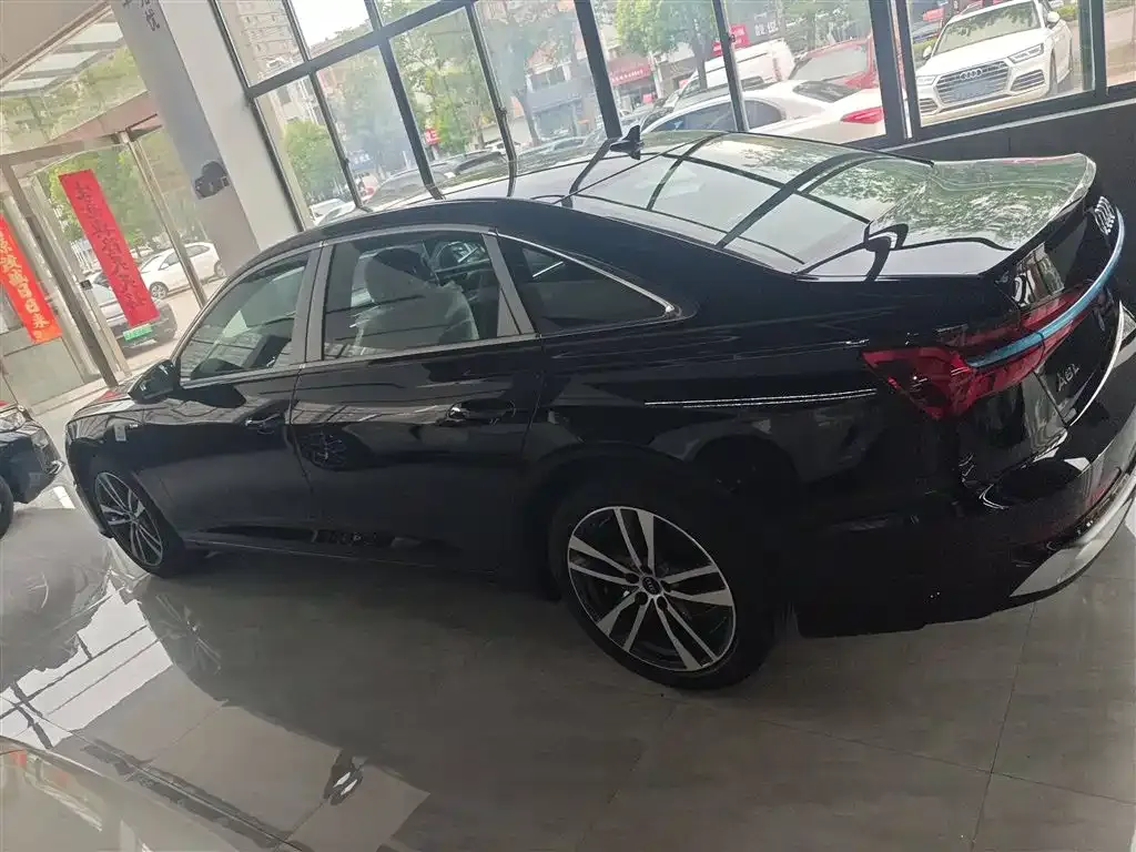 Audi A6L 2025 из CN, фото 5