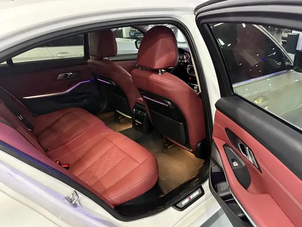 BMW 3 Series 2021 из CN, фото 10