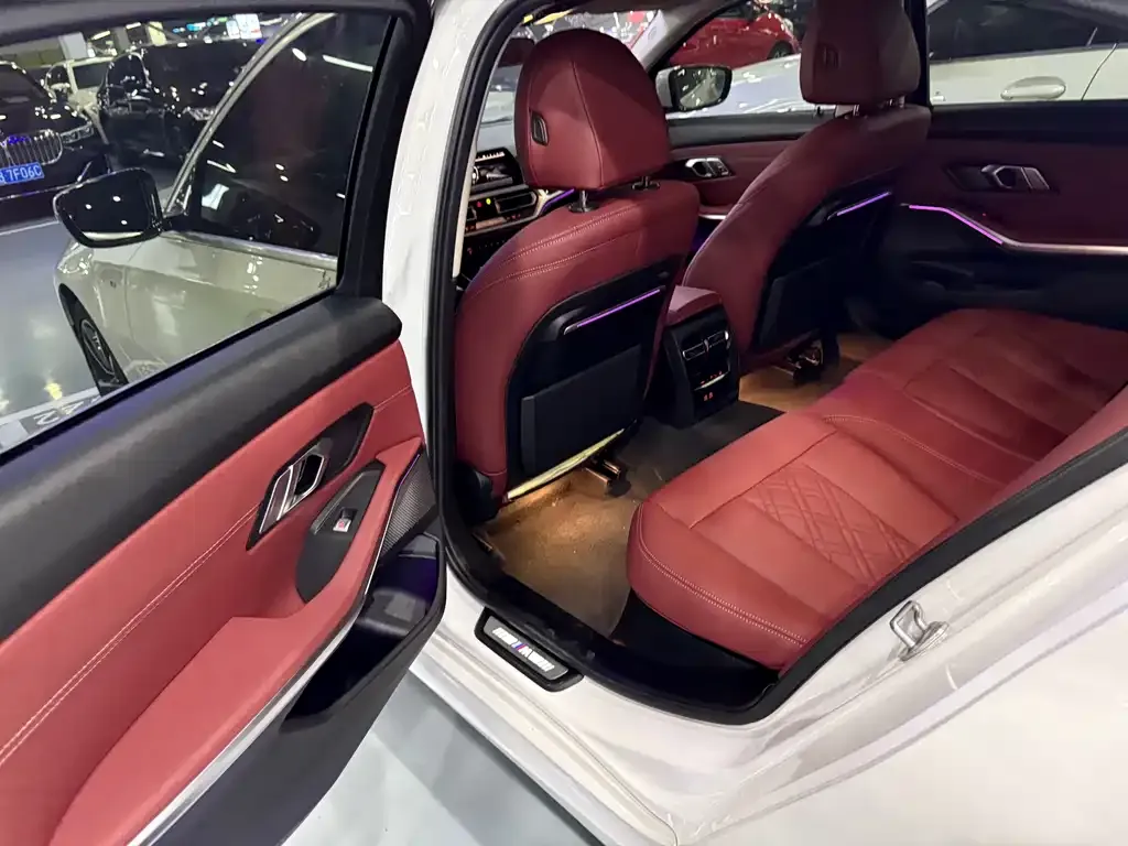 BMW 3 Series 2021 из CN, фото 6