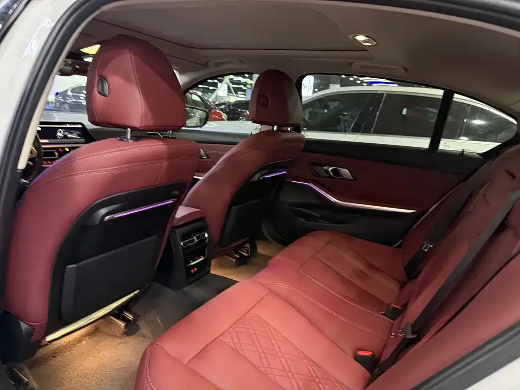 BMW 3 Series 2021 из CN, фото 7