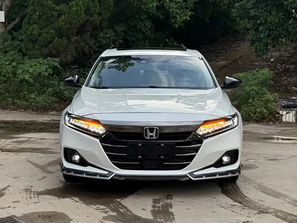 Honda Accord 2023 из CN, фото 2