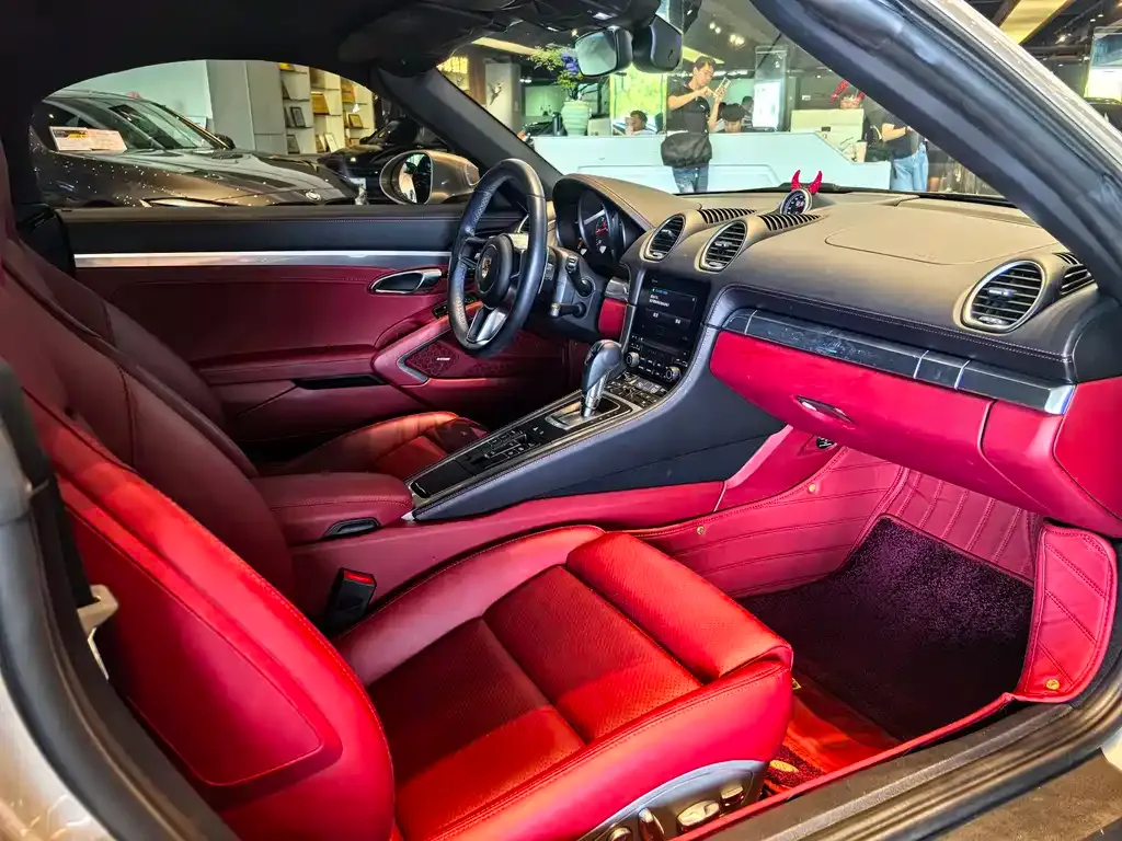 Porsche 718 2022 из CN, фото 10
